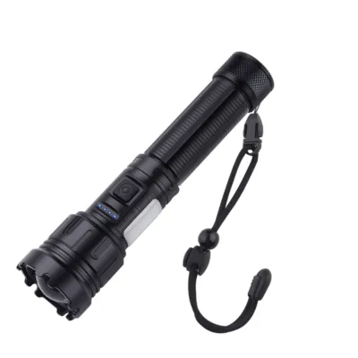 lampe-torche-tactique-puissante-689 Výkonná taktická baterka vojenska